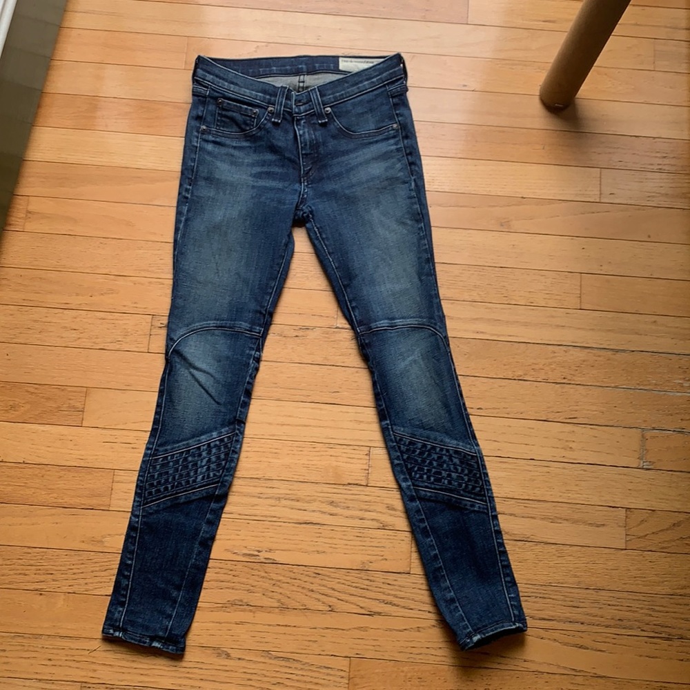 Rag & bone dark wash jeans. Worn less than 5 times